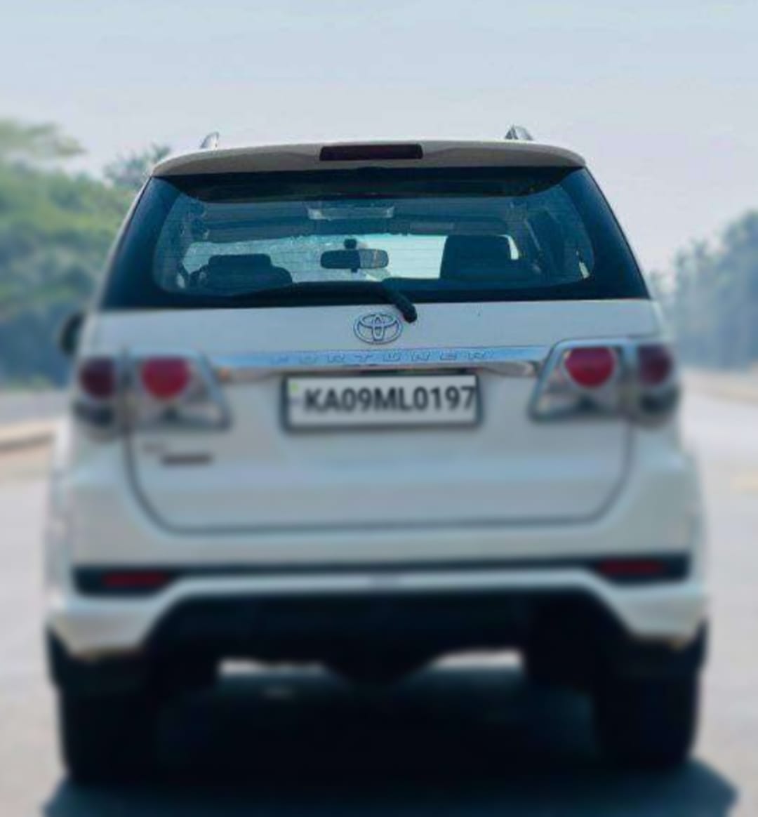 Toyota Fortuner(2009-2012) 3.0 Mt